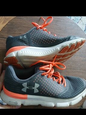Under Armour Women’s Gray and Orange Athletic Shoes - Lightweight Trainer
